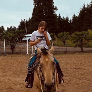 Meet your Posher, Sienna